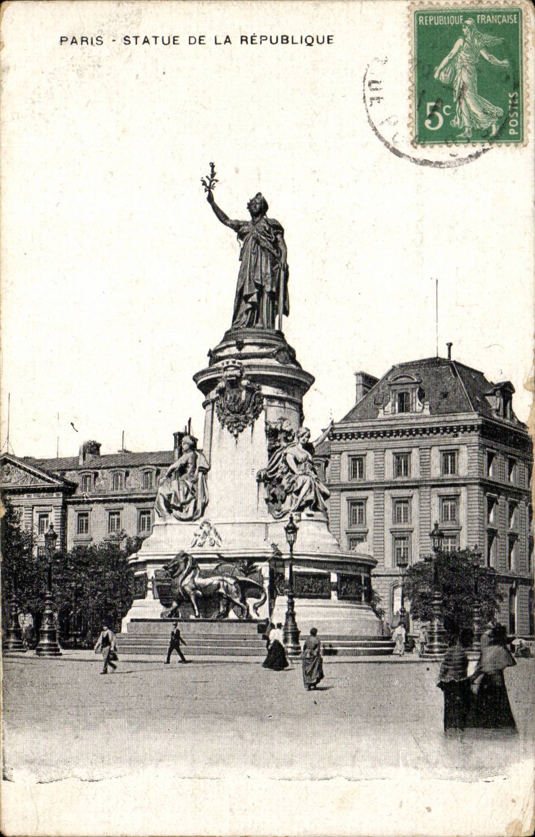 Paris CPA Statue of the Republic