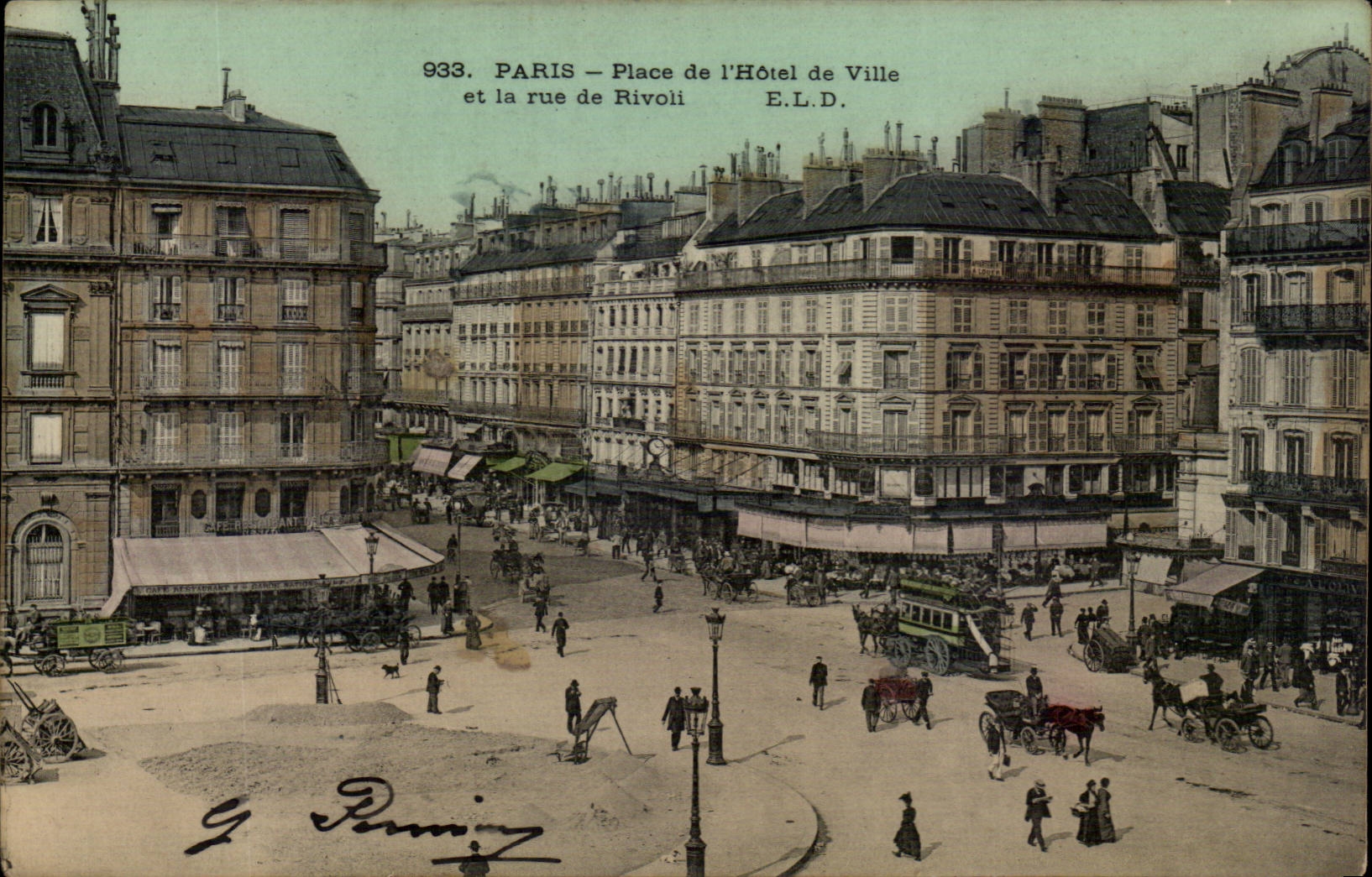 Paris CPA Place de l'hotel de ville et la rue de Rivoli