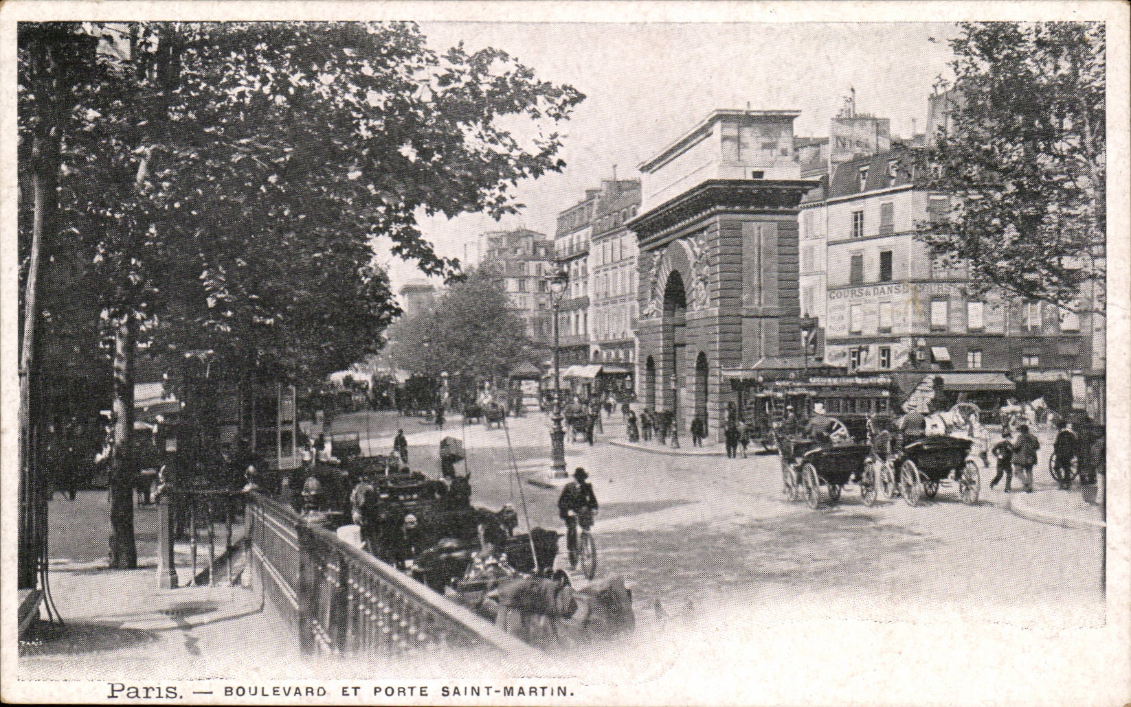 Paris CPA Boulevard and carries St Denis
