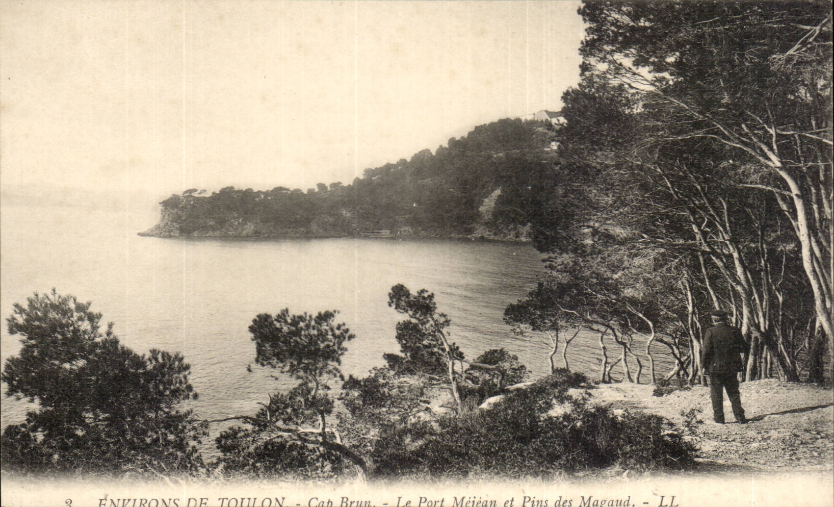 Environs de Toulon CPA Cap Brun Le port Mejean et pins des Magaud