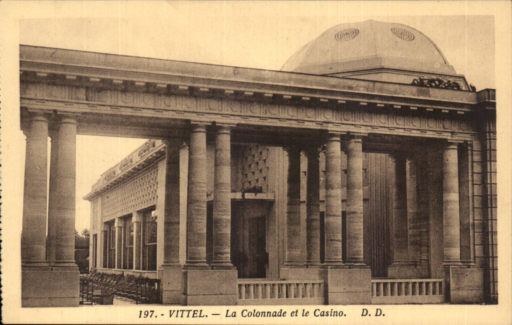 CPA Vittel the colonnade and the casino