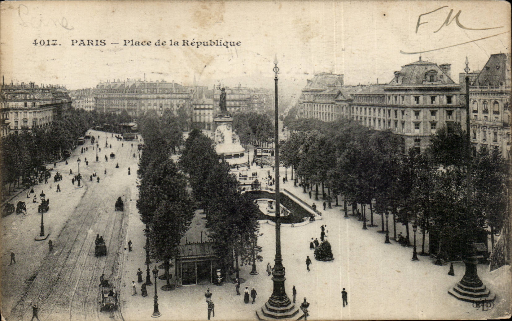 Paris CPA Places republic