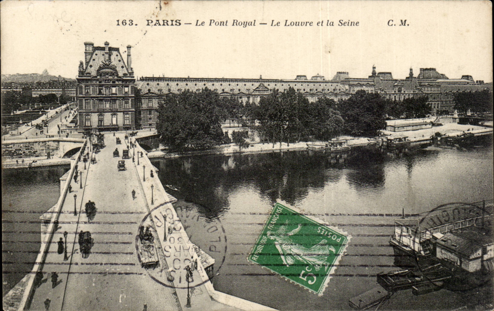 Paris CPA Pont royal le Louvre et la Seine