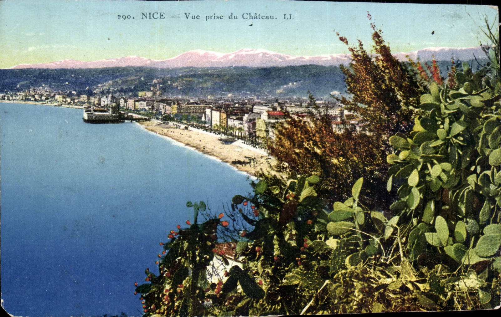 Nice CPA Seen from of the castle