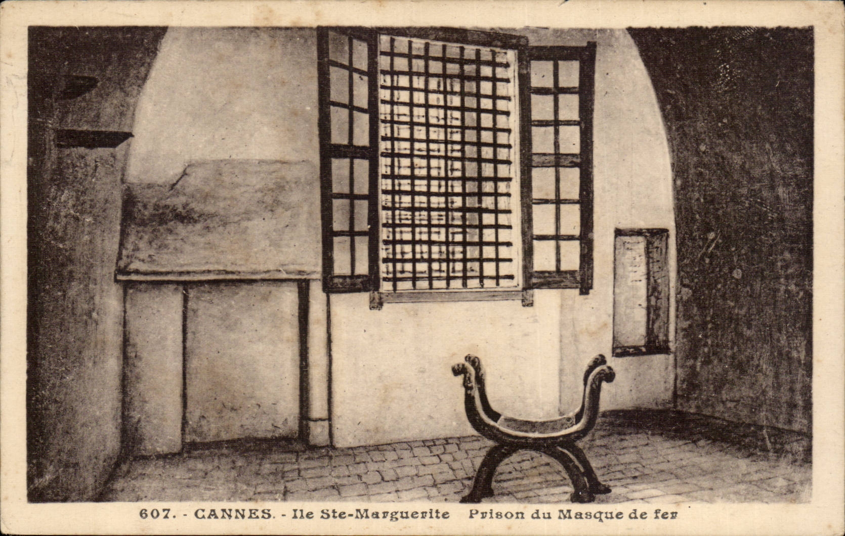 Cannes CPA Island co Marguerite Prison of the iron mask