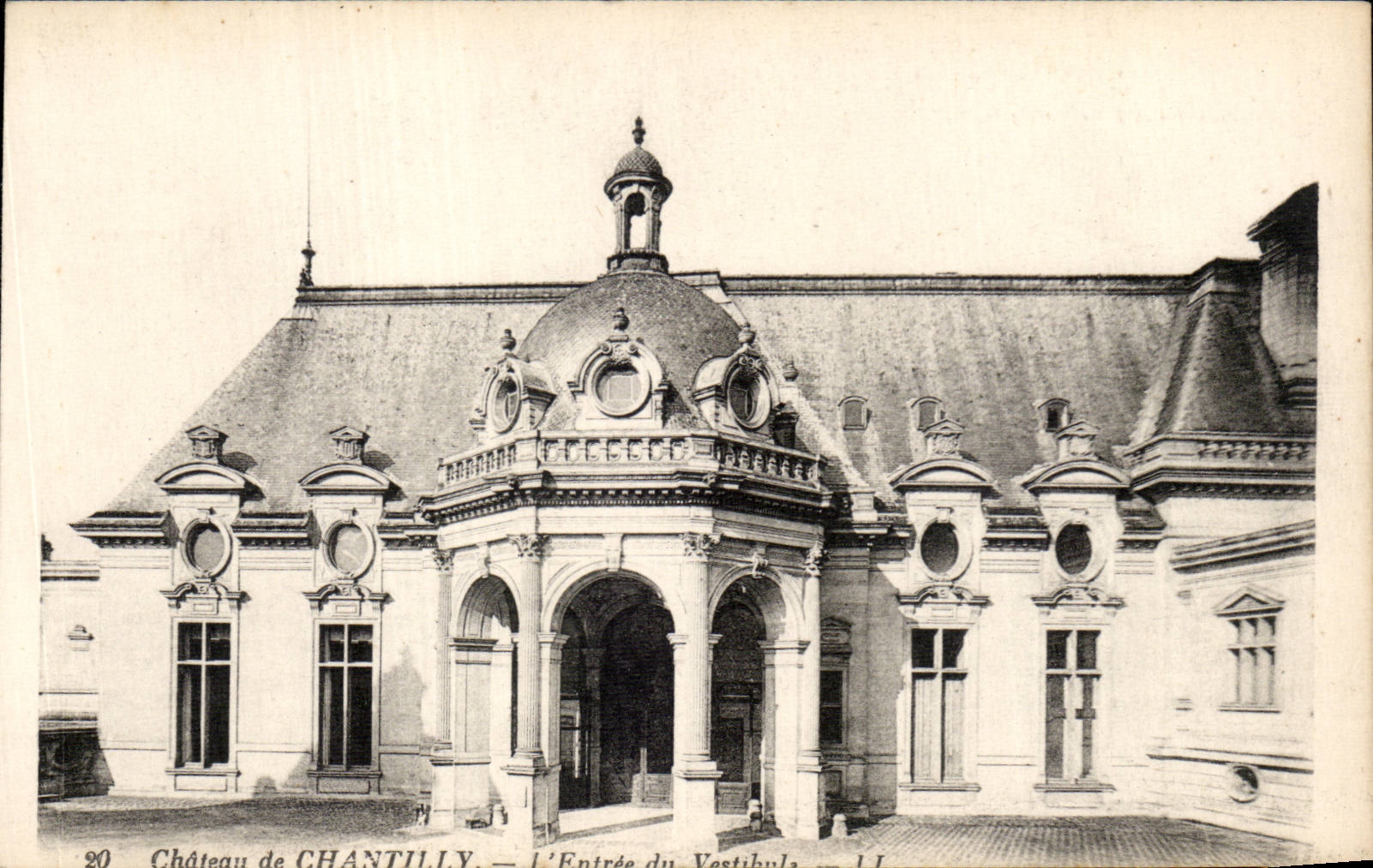 Castle of chantilly CPA Entering of the hall