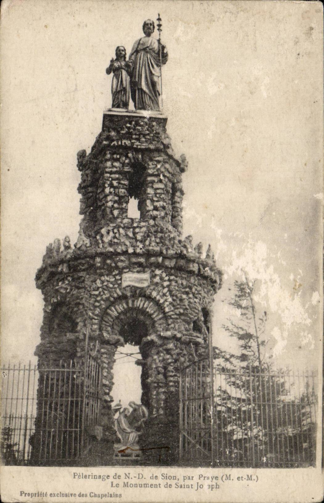 CPA Pelerinage de ND de Sion par Praye Le monument de Saint Joseph