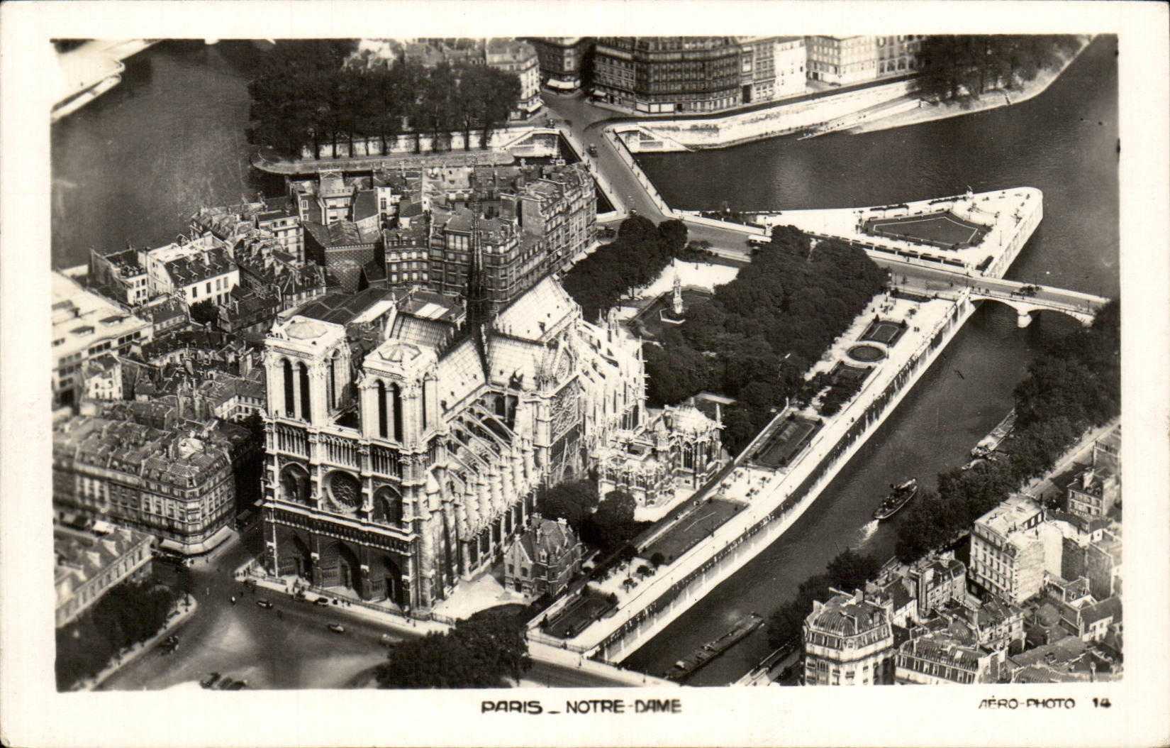 Paris CPA Notre Dame