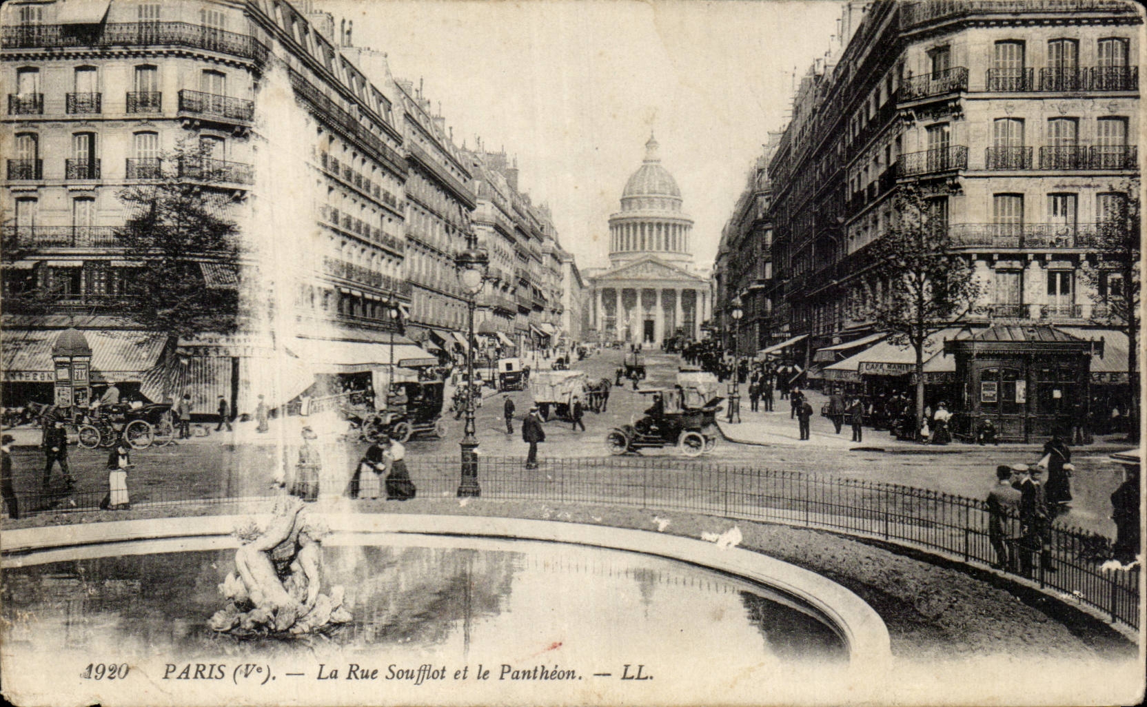 Paris CPA the street Soufflot and the Pantheon