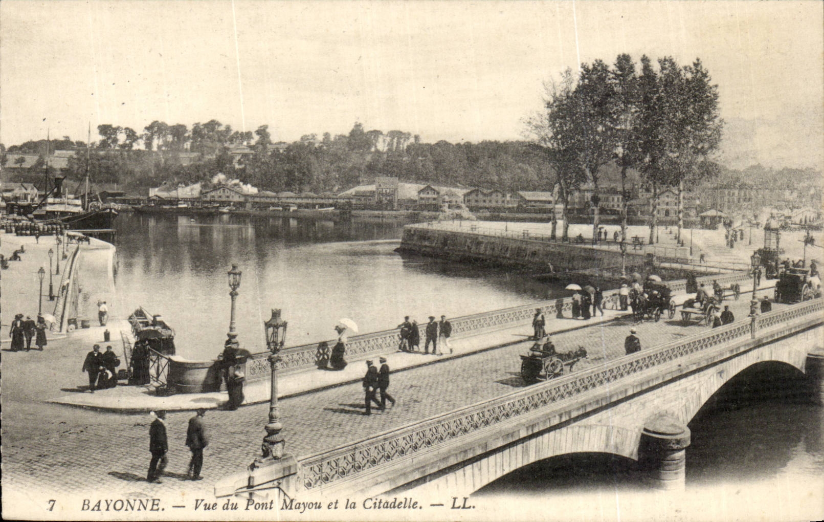 Bayonne CPA Seen of the Mayou bridge and the citadel