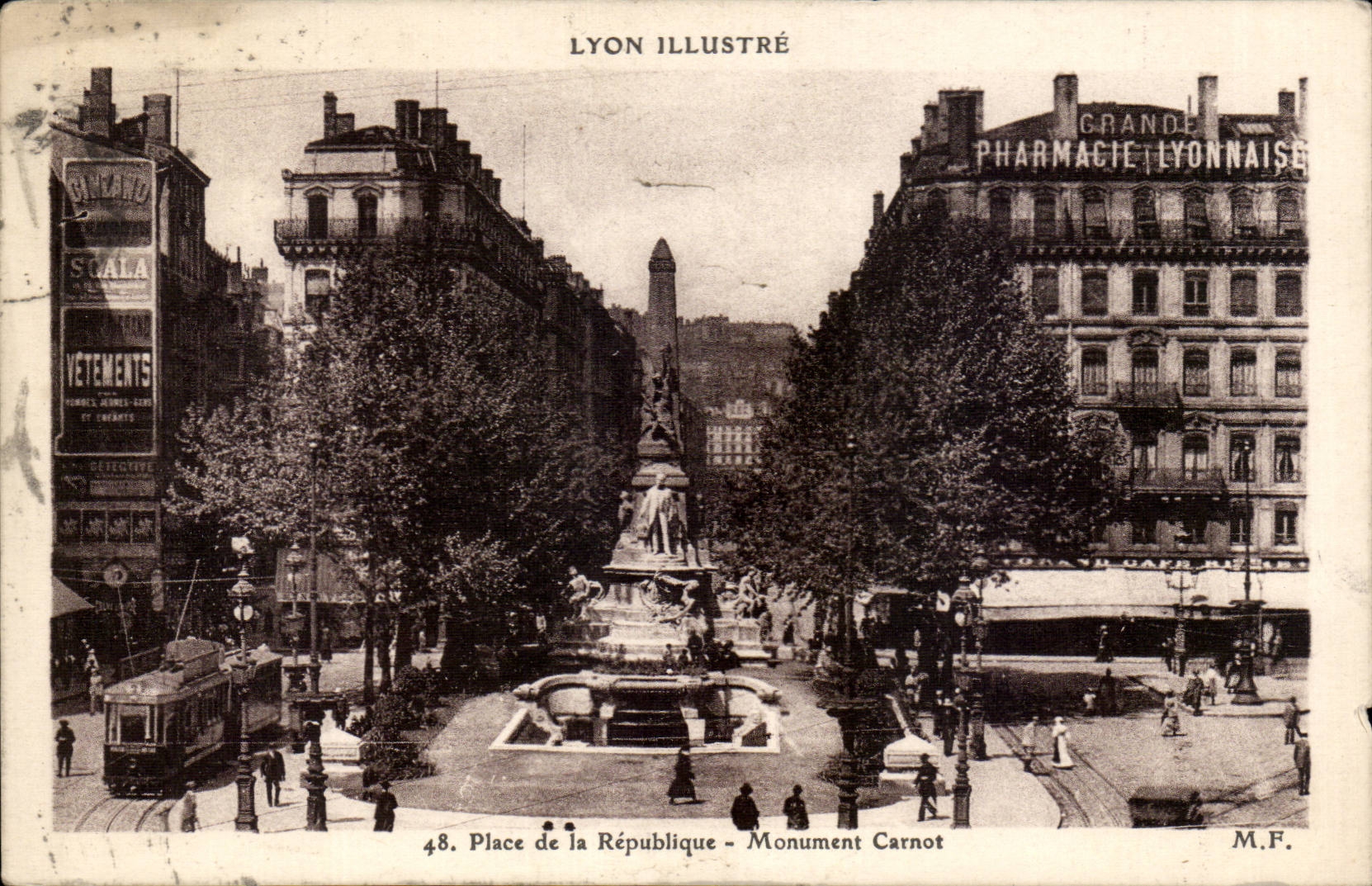 Lyon CPA Places Republic Carnot Monument