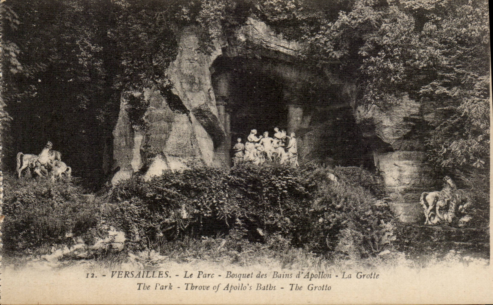 CPA Versailles the Bosqsuet park of the baisn of Apollo the cave