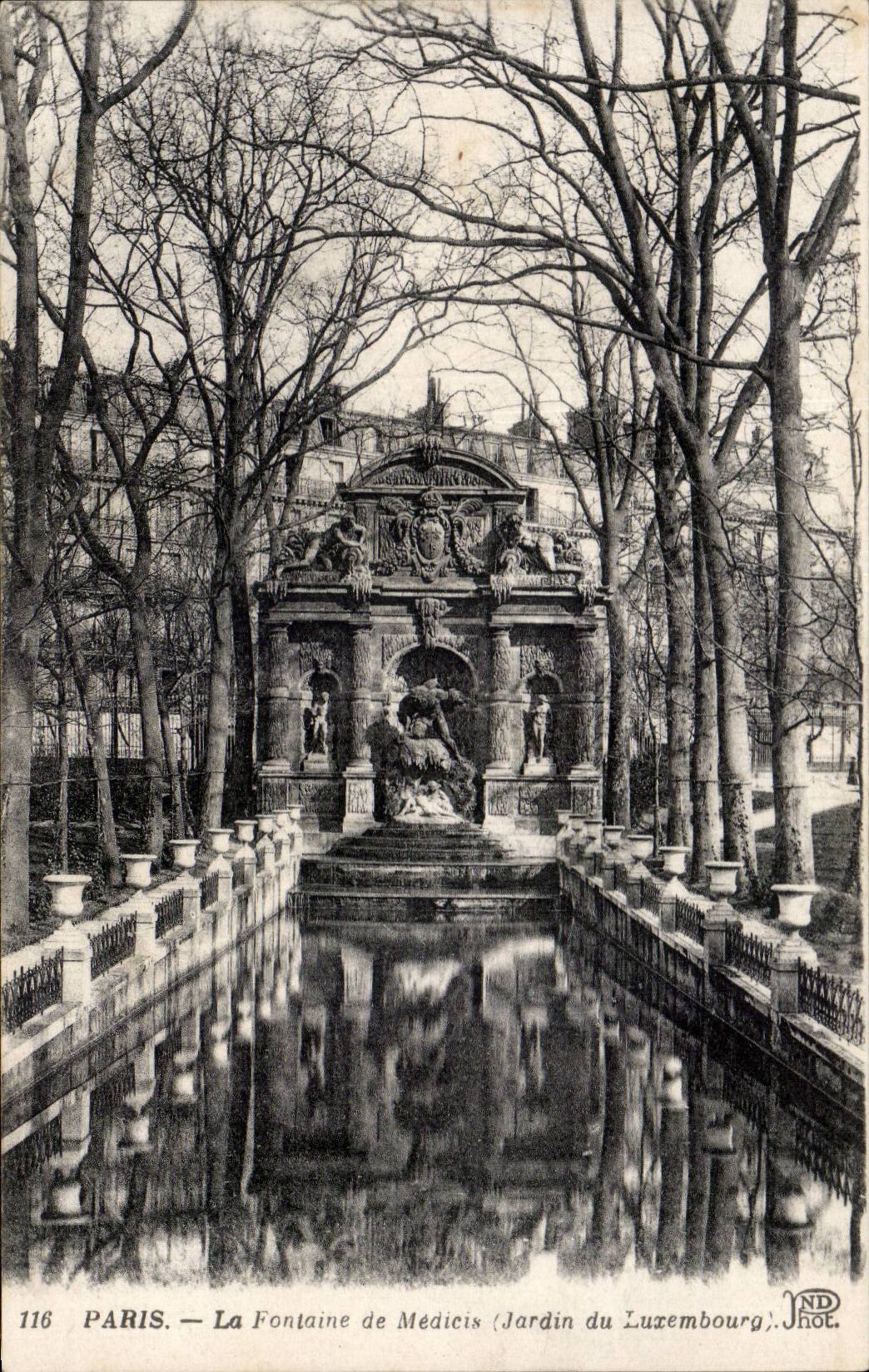 Paris CPA Fountain of medicis Garden of Luxembourg