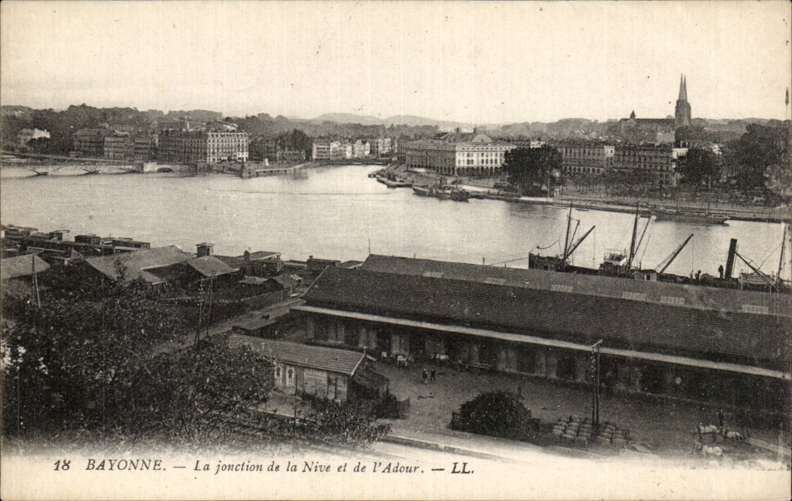 Bayonne CPA the junction of the Firn and the adour