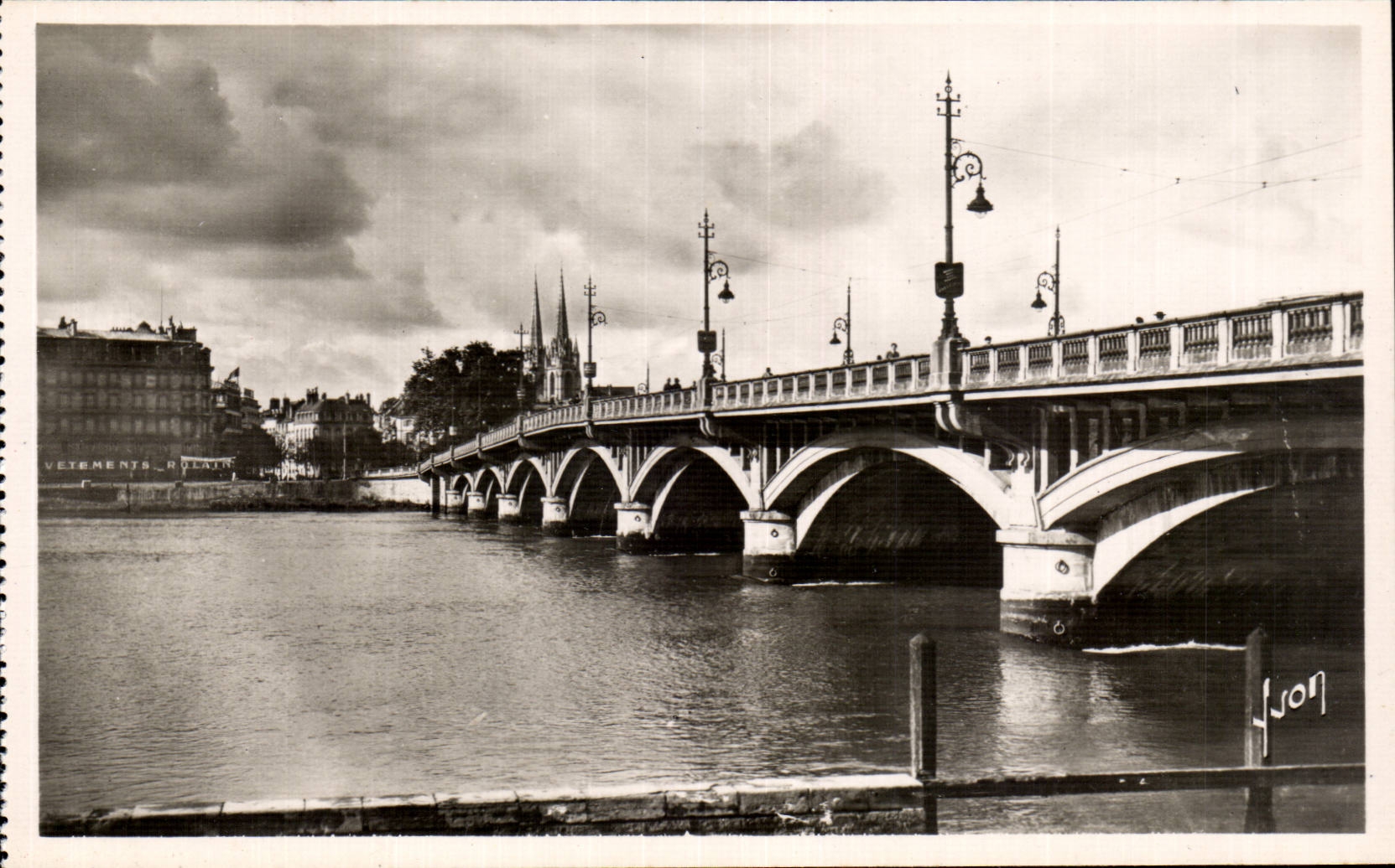 MODERN CARD Bayonne the adour and the bridge St Spirit