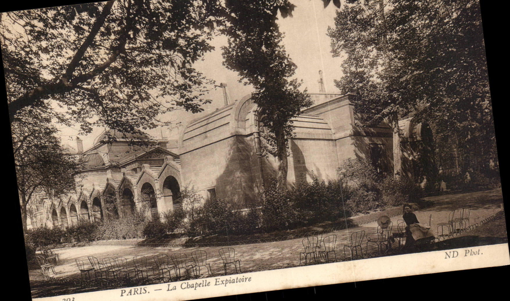 Paris CPA die suhnende Wolbung