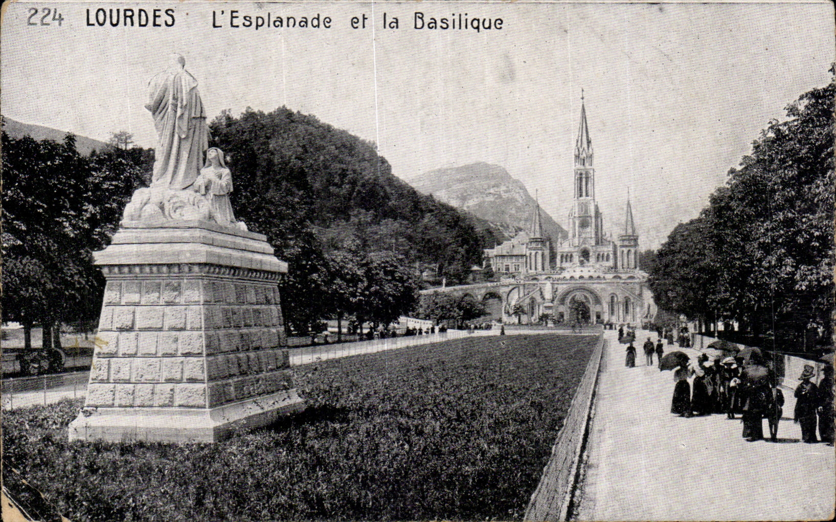 CPA Lourdes the esplanade and the basilica
