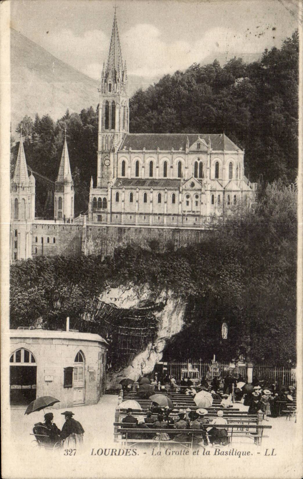 CPA Lourdes the cave and the basilica