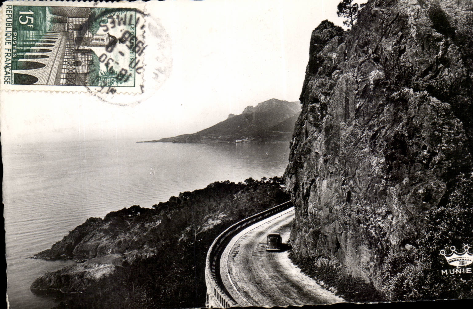 CPA Gesims der Goldstrasse der Kuste zwischen Theoule und Trayas Kap Russet-red