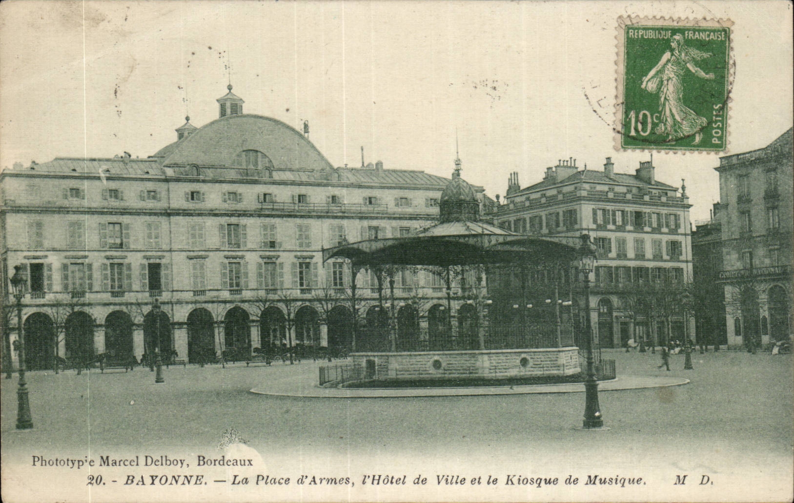 CPA Bayonne the place of weapons the town hall and the kiosk of music