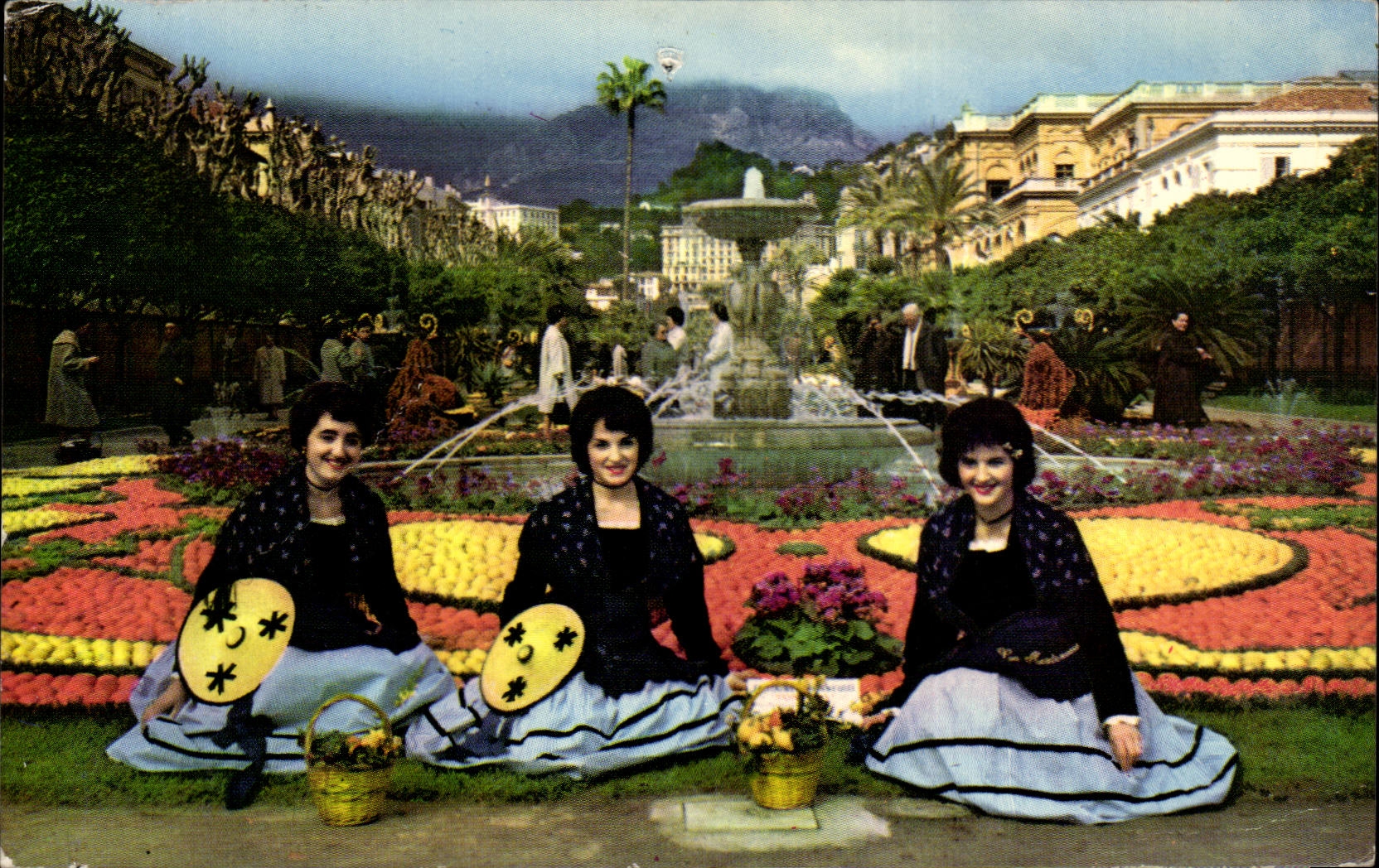 CPA Menton gardens during the festivals of Lemon