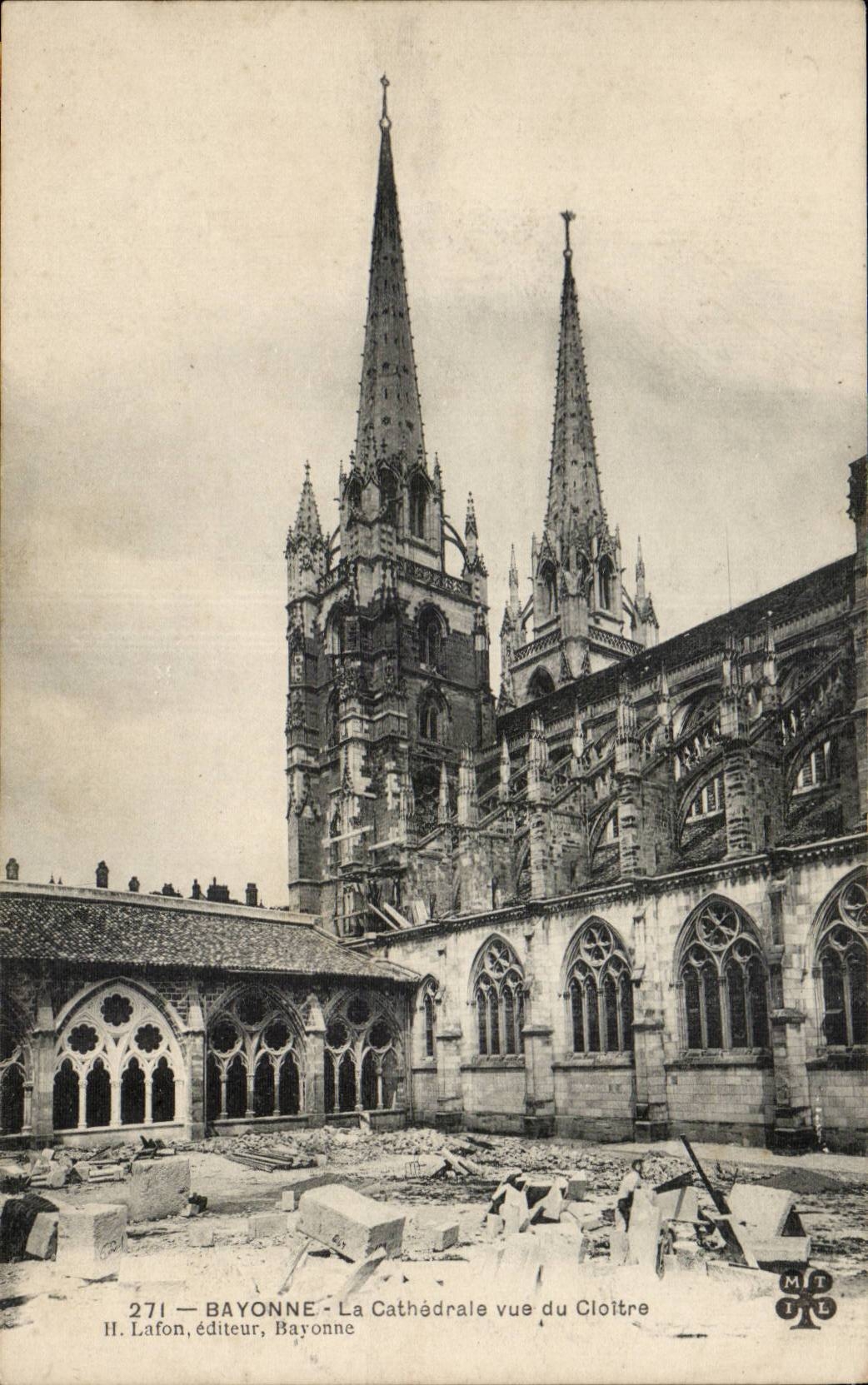 Bayonne CPA Cathedral Seen of the cloister