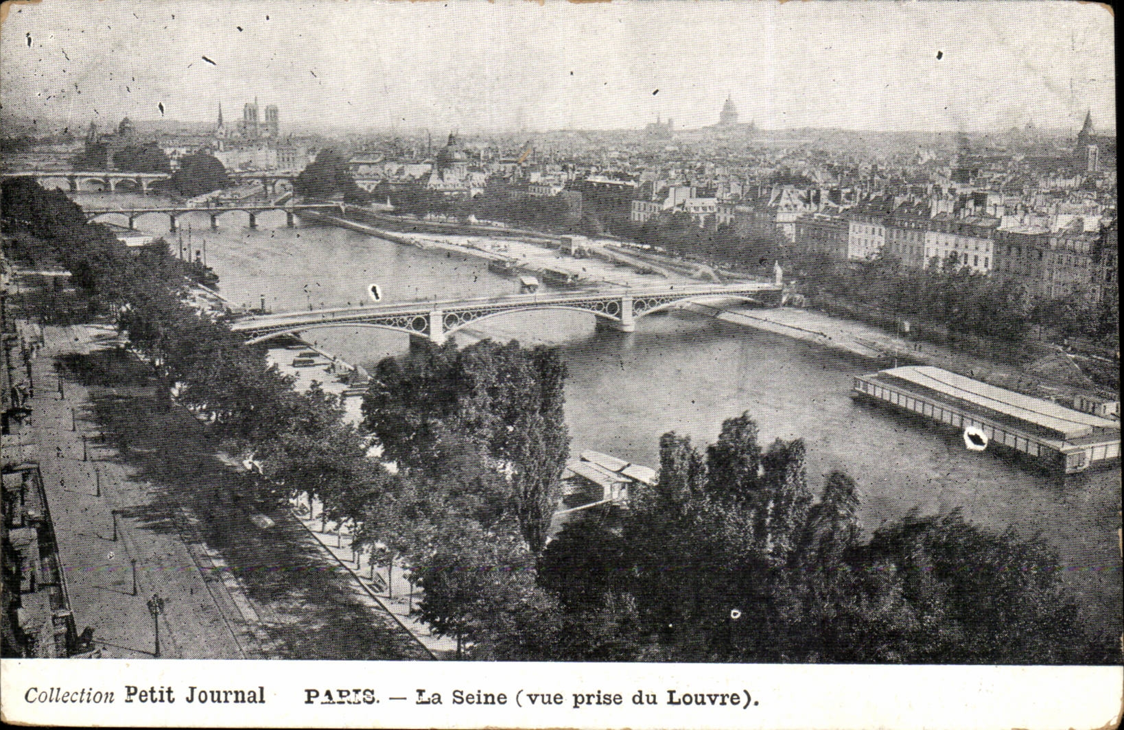Paris CPA La Seine Vue prise du Louvre