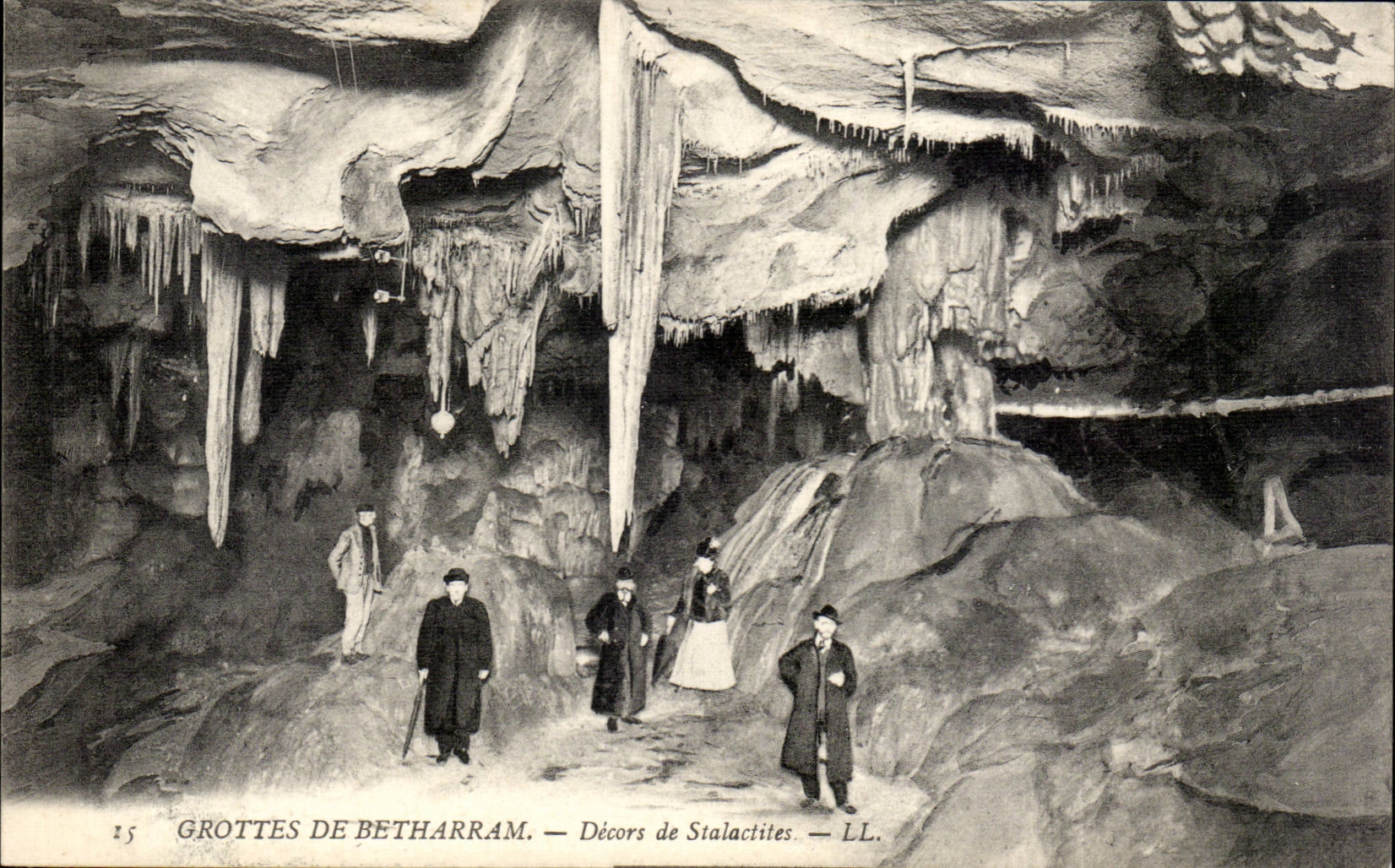CPA Hohlen der Betharram Dekorationen von Stalactites