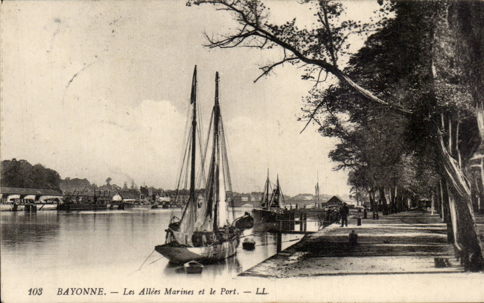 CPA Bayonne marine alleys and the port
