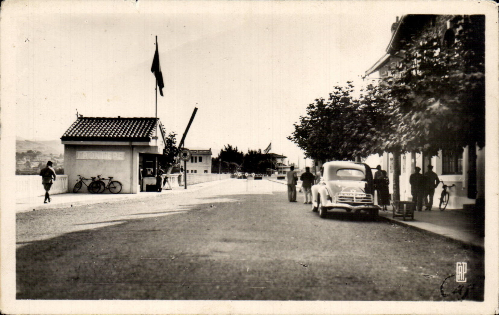 CPA Hendaye the bridge border Spain France