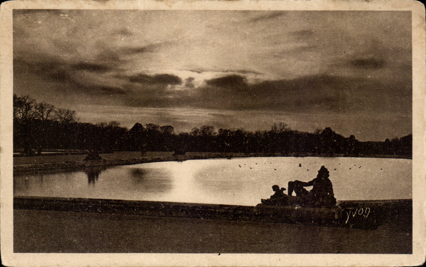 CPA Versailles floor of water on the terrace of the palate