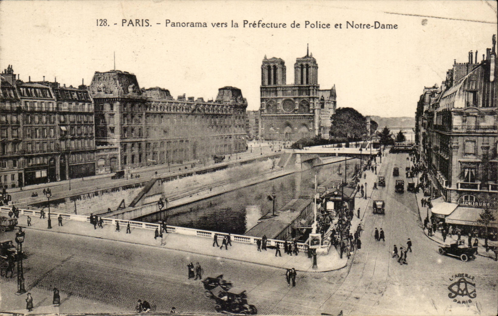 Paris CPA Panorama towards the police headquarter and Notre Dame