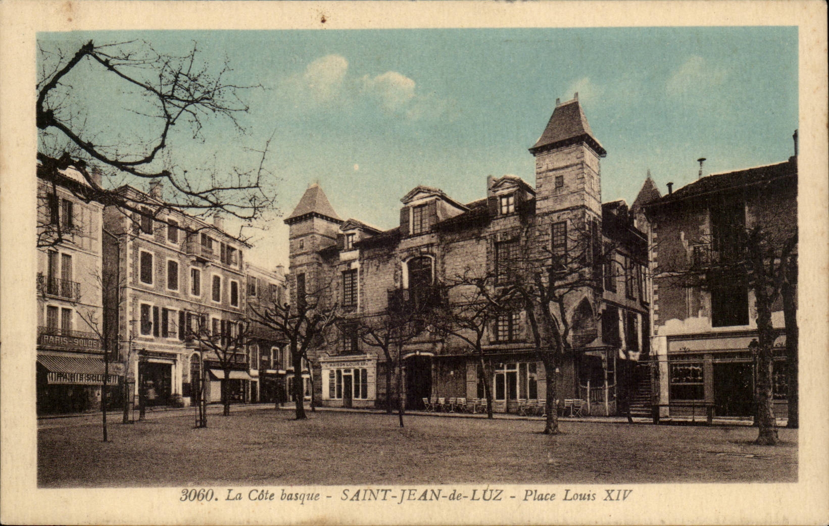 CPA Saint Jean de Luz Place Louis XIV