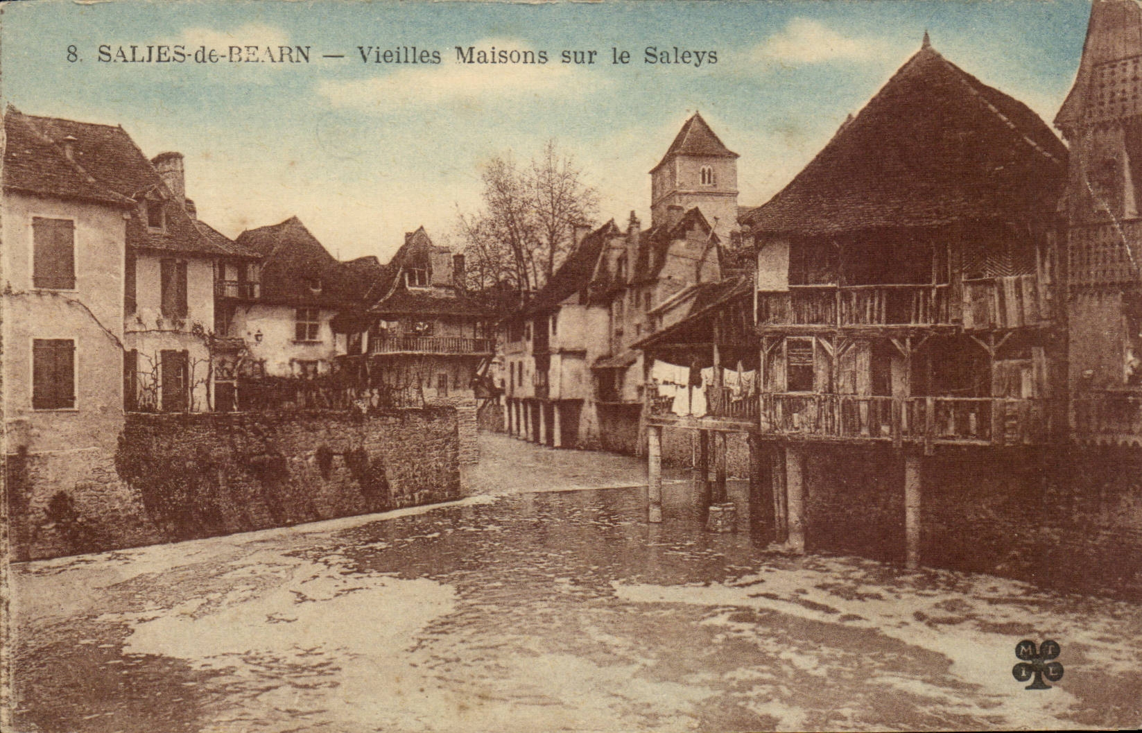CPA Dirtied of Bearn Old women houses on Saleys