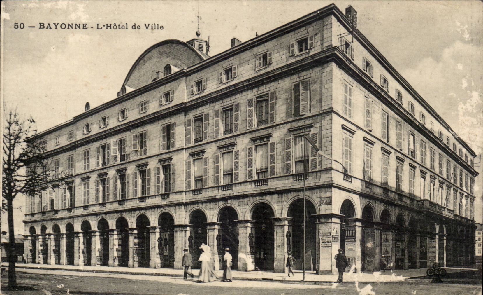CPA Bayonne the town hall