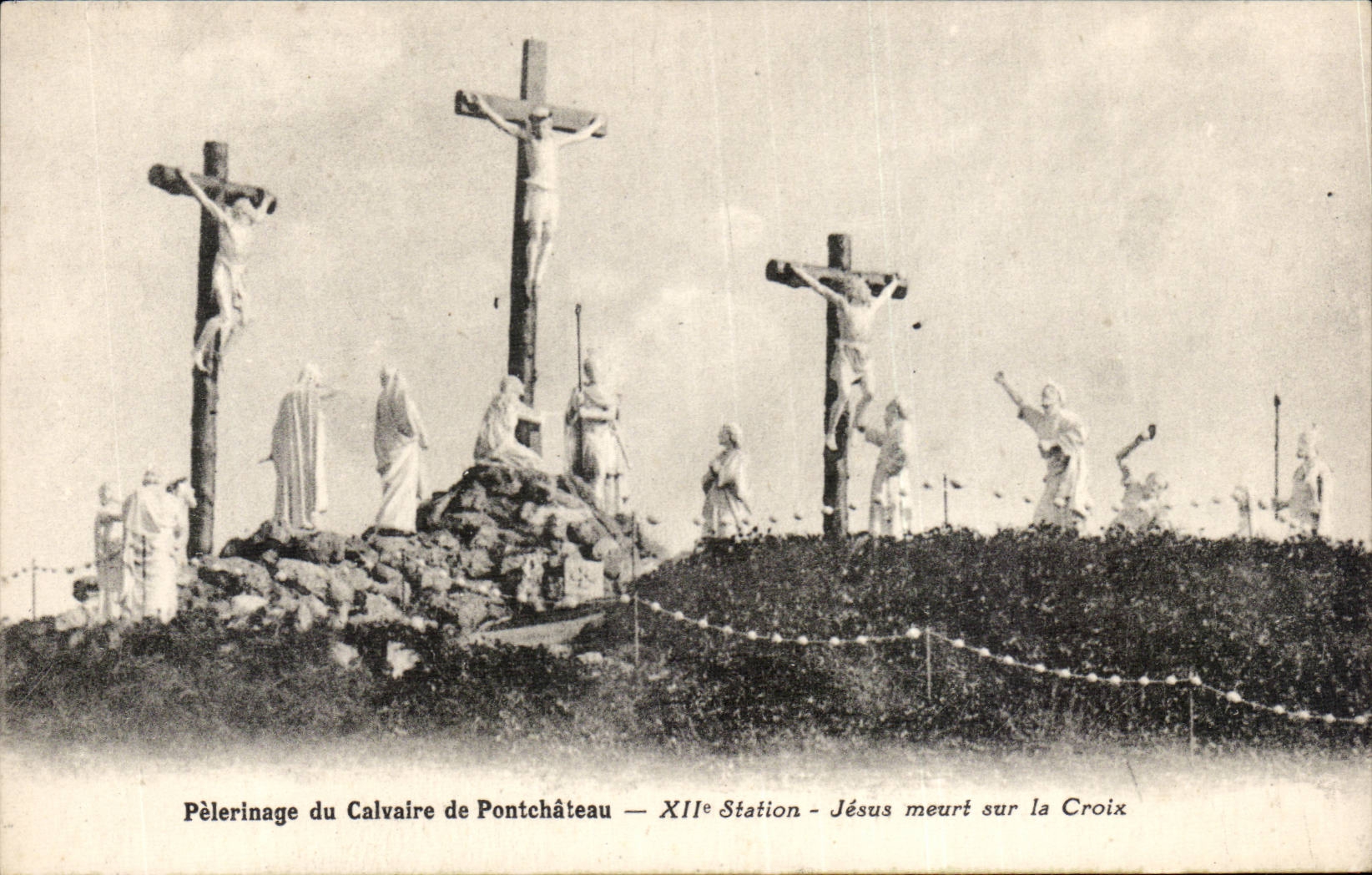CPA Pelerinage of the martyrdom of Pontchateau Jesus dies on the cross
