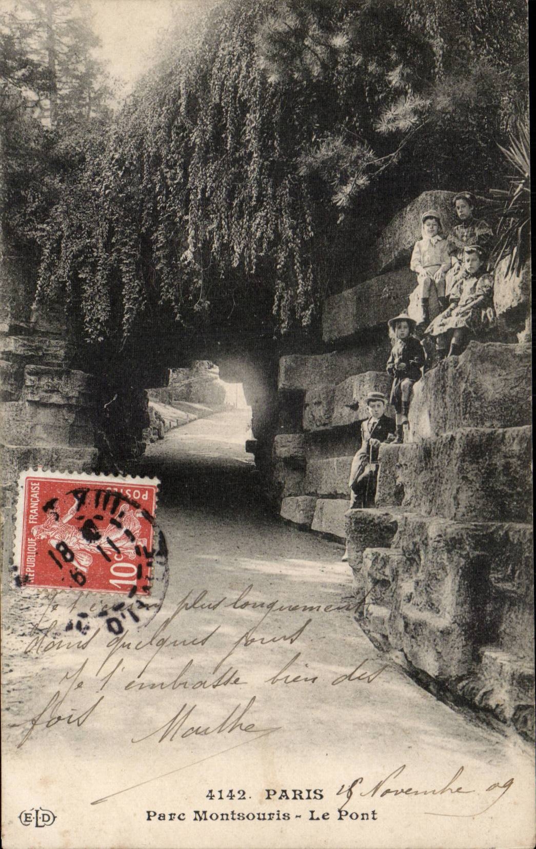 CPA Paris Park montouris the bridge Children