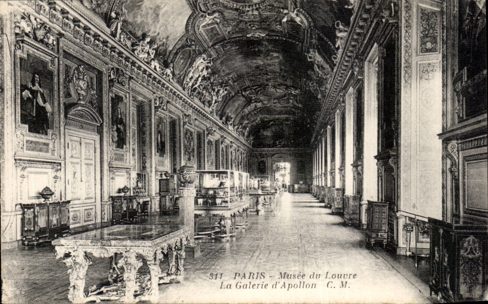 CPA Paris Musee du Louvre La galerie d'Apollon