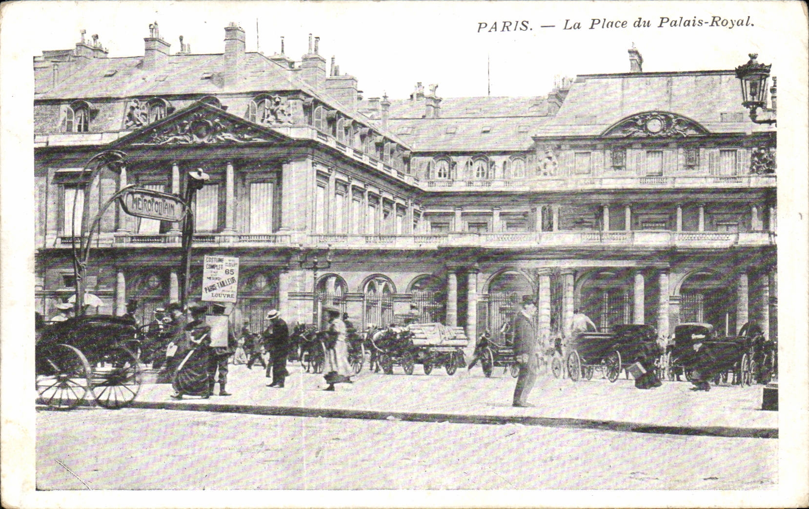 CPA Paris La place du palais Royal