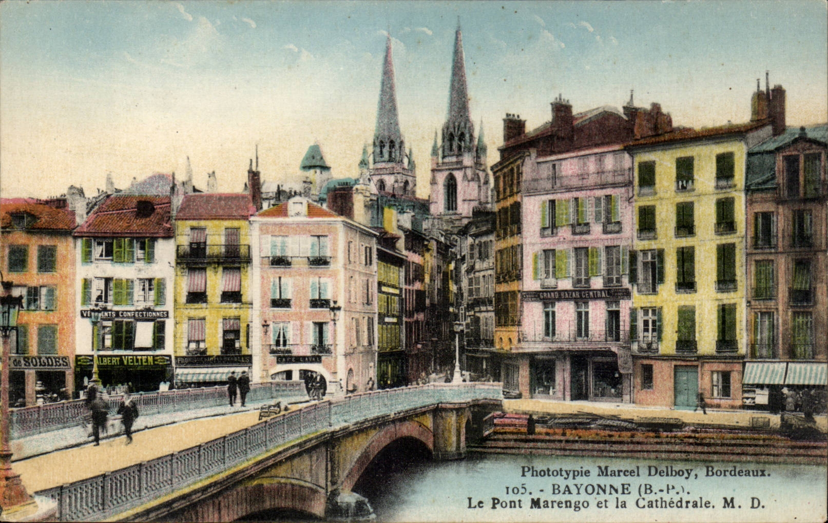 CPA Bayonne the bridge marengo and the cathedral