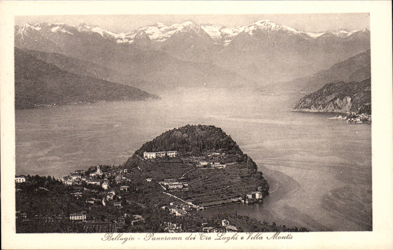 CPA Italien Italien Bellagio Panorama dei Tre Laghi E Montu Landhaus