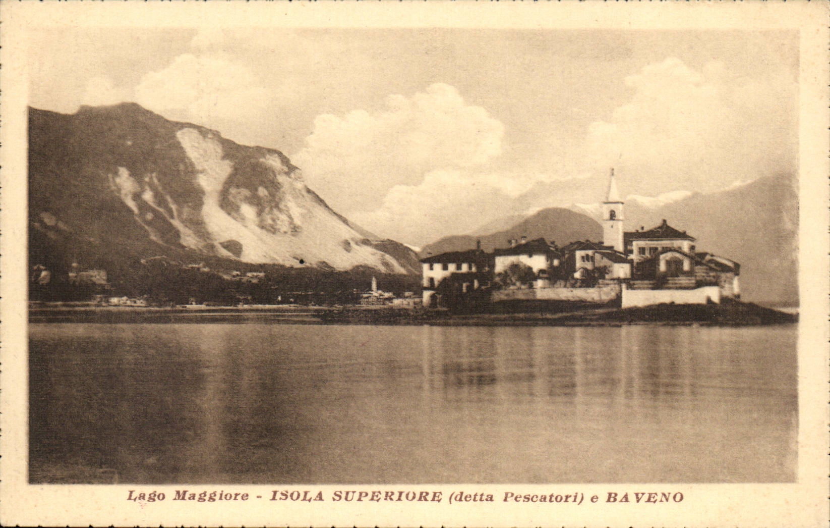 CPA Italien Italien Lago Maggiore isolierte Superiore detta Pescatori E Baveno