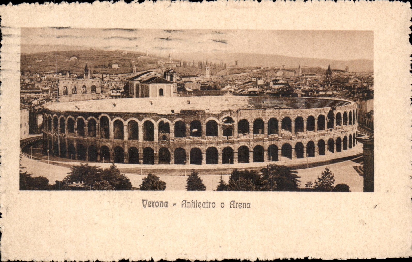 CPA Italien Italien Verona Anfiteatro O Arena