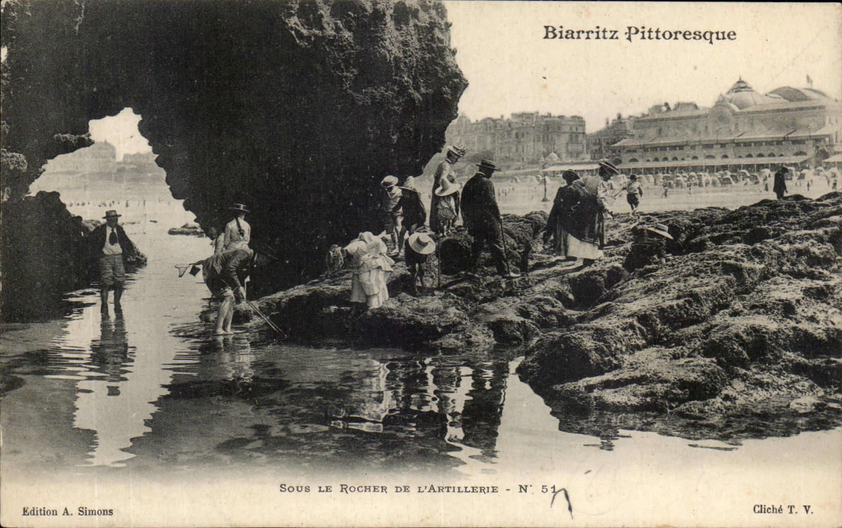 CPA Biarritz Sous le rocher de l'artillerie Peche