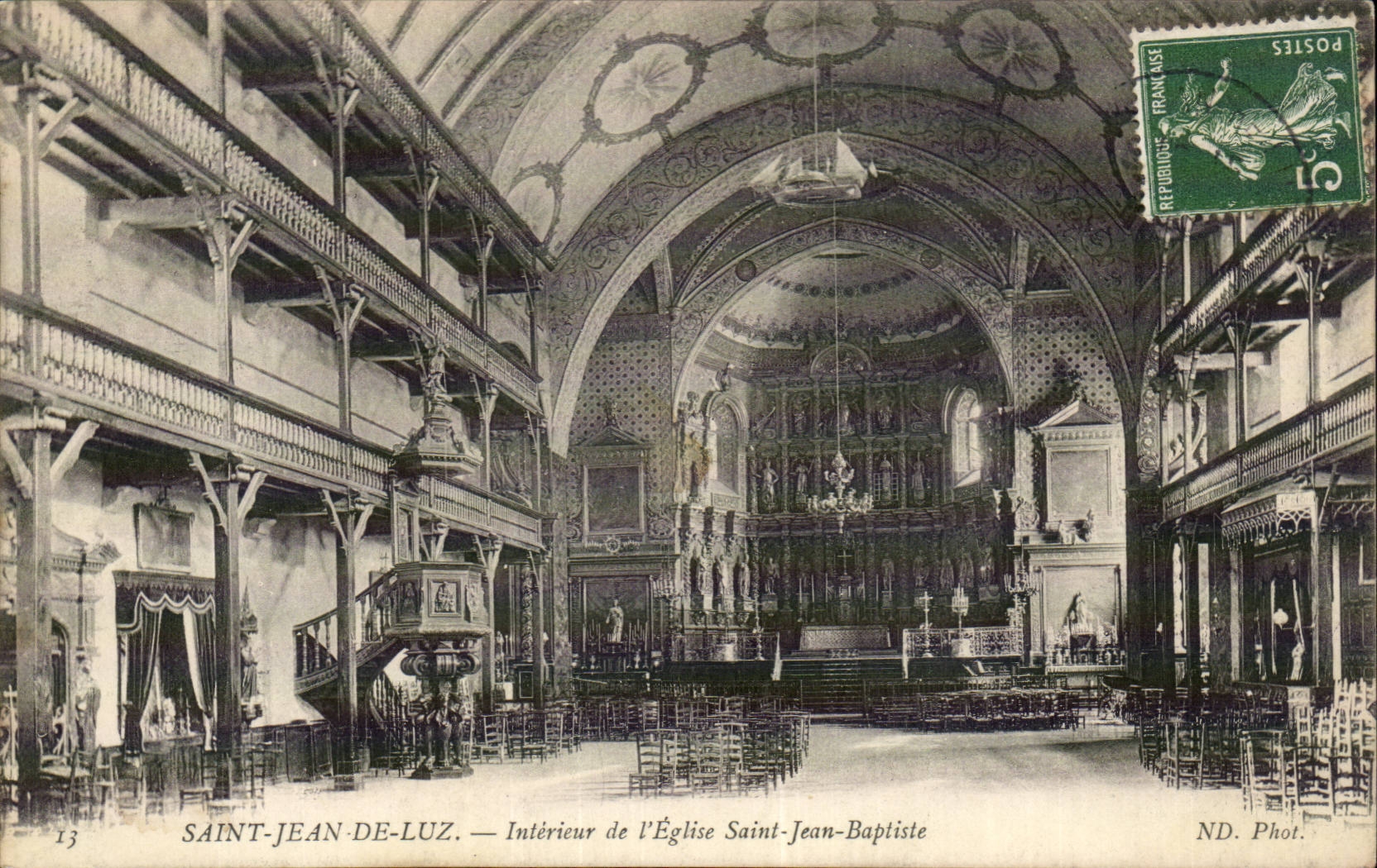 CPA Saint Jean de Luz Interieur de l'eglise Saint Jean Baptiste