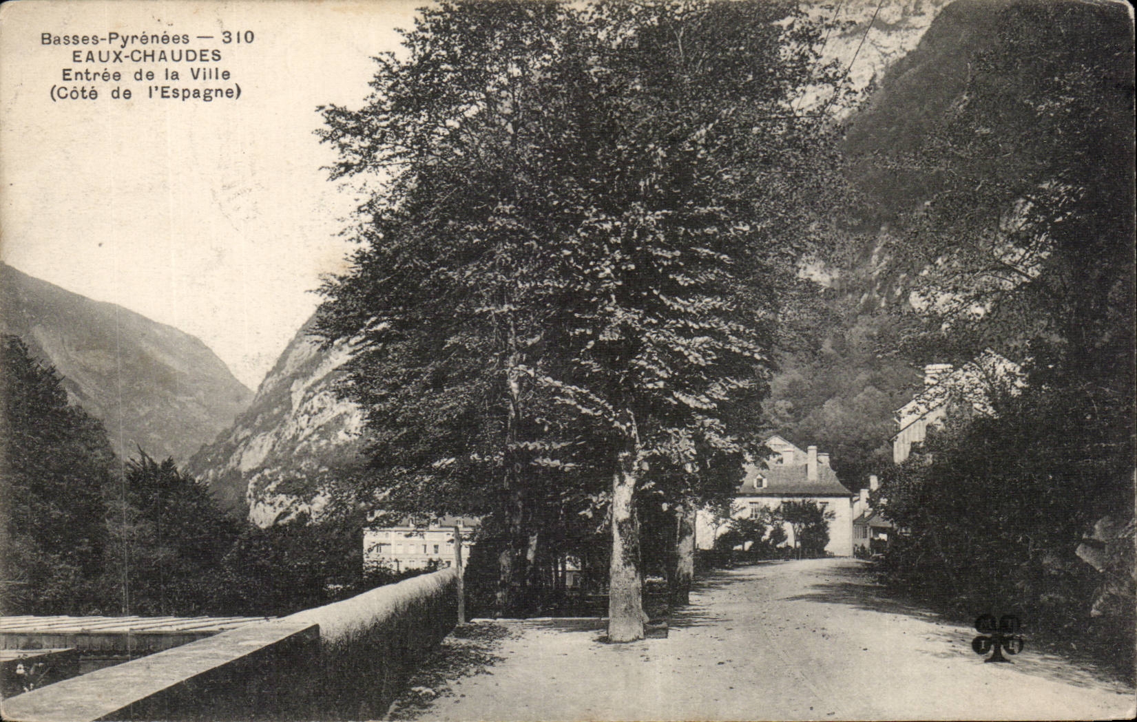 CPA hot EAux Entree of the city Dimensions of Spain