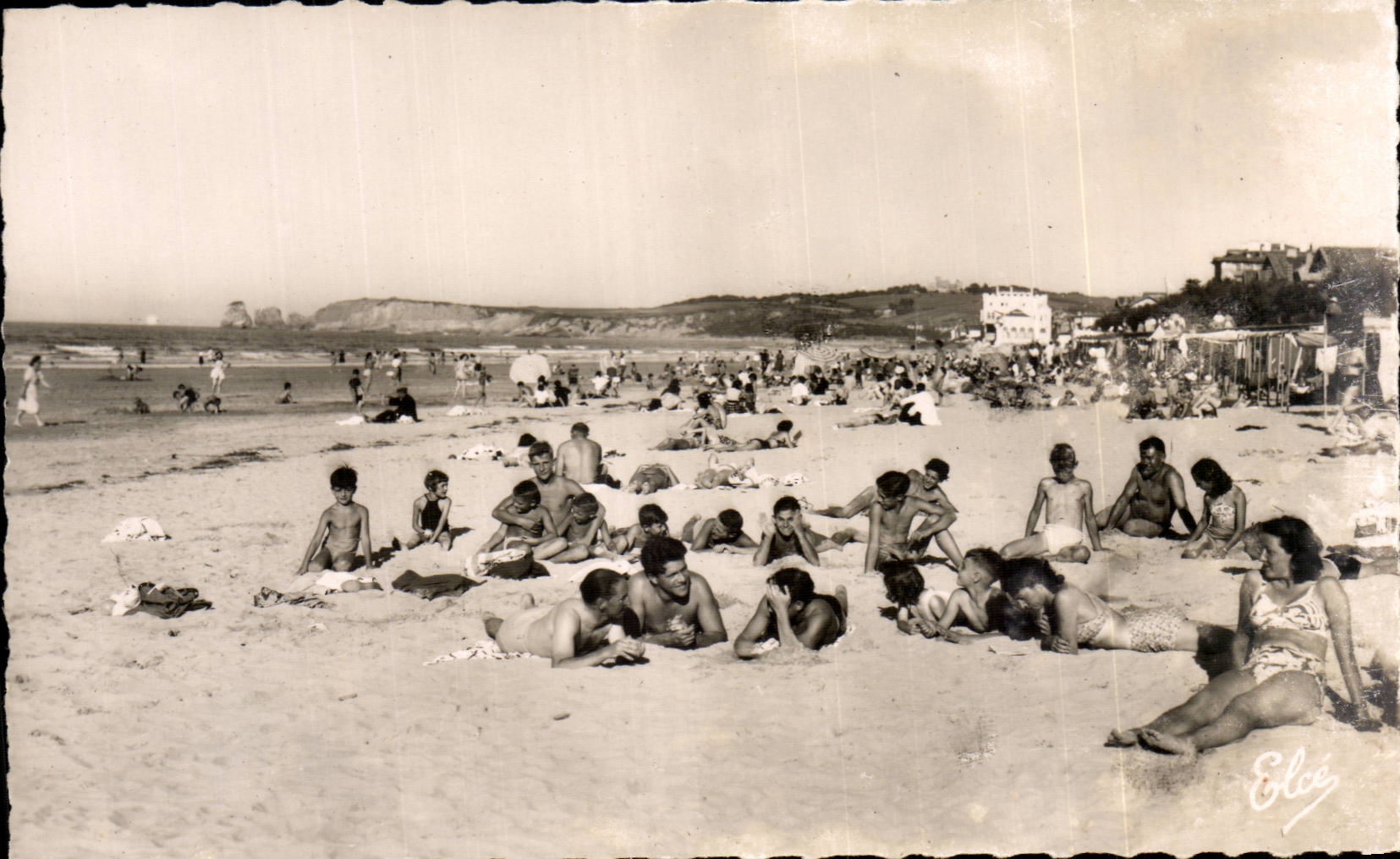 CPSM Hendaye the beach and two twins