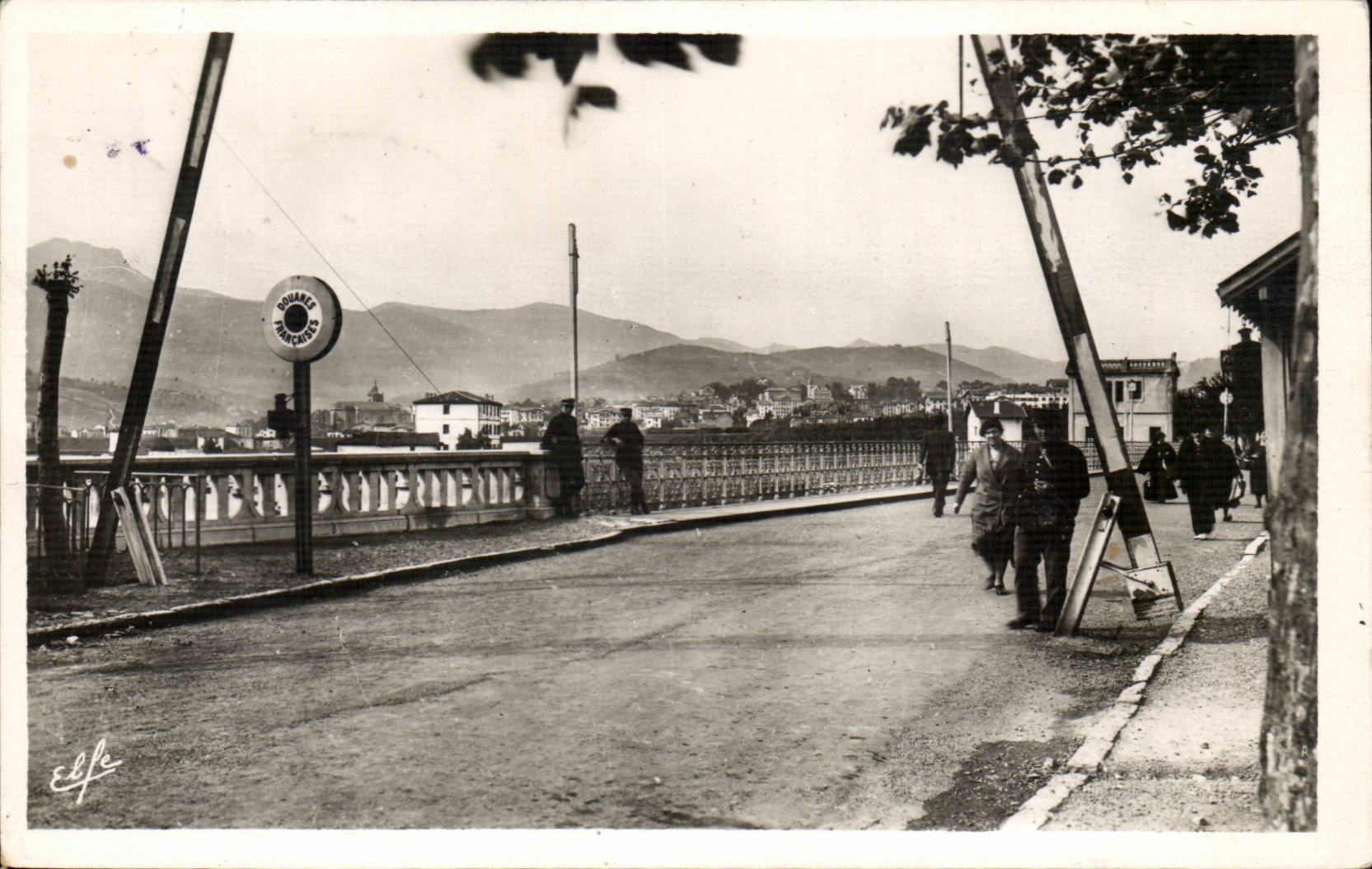 CPA Hendaye the international bridge Customs