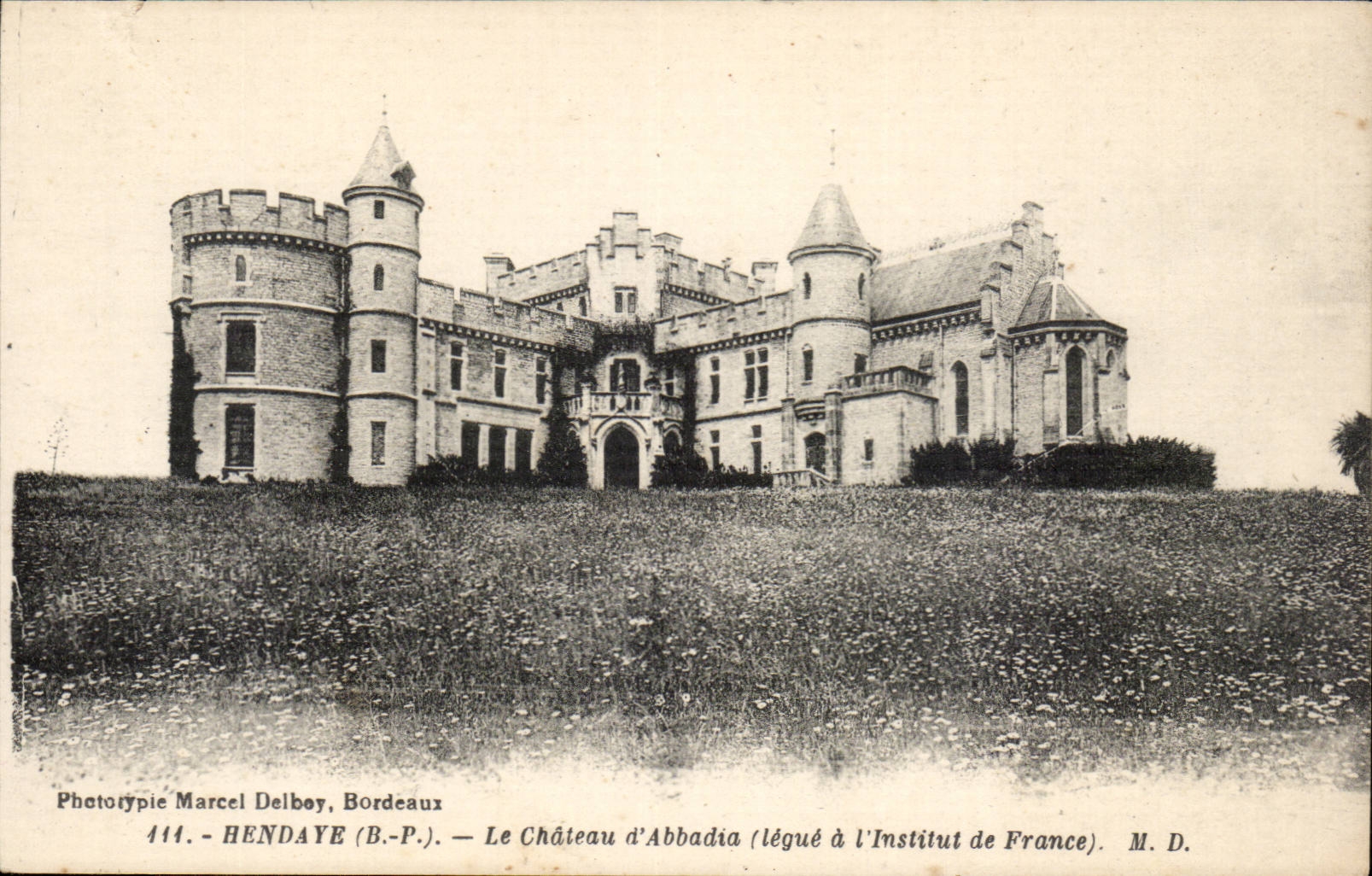 CPA Hendaye the castle of Abbadia bequeaths to the institute of France
