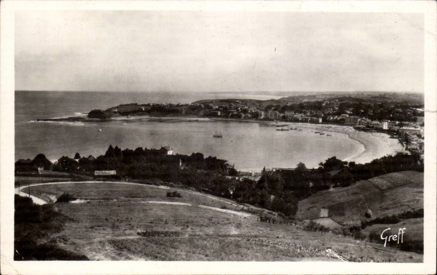 CPA St Jean de Luz Vue generale de la rade